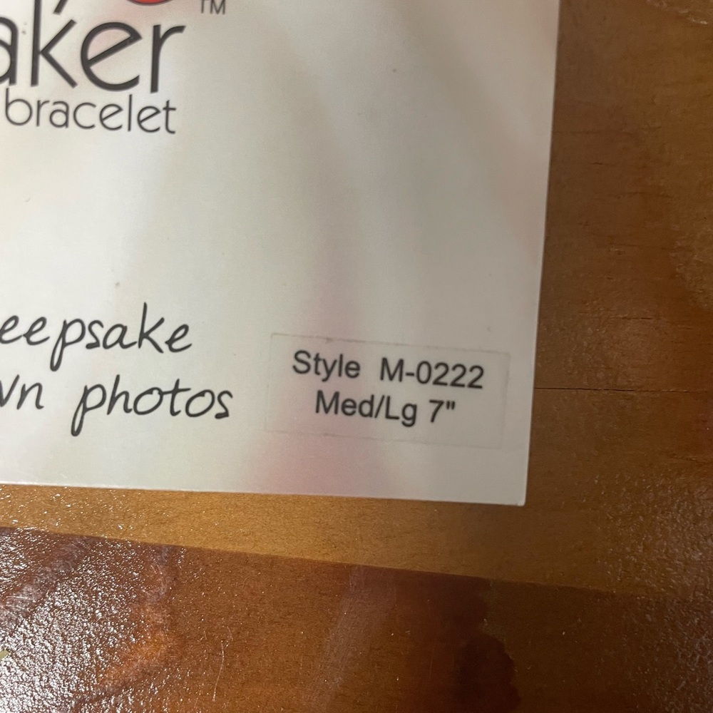 MemoryMaker (customizable) Photo Bracelet - Picture 2 of 5